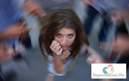 4 Signs of Social Phobia | 4 Signs of Social Anxiety